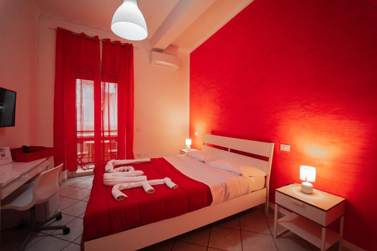 O Vic' Stritt' Hotel Napoli Ngoại thất bức ảnh
