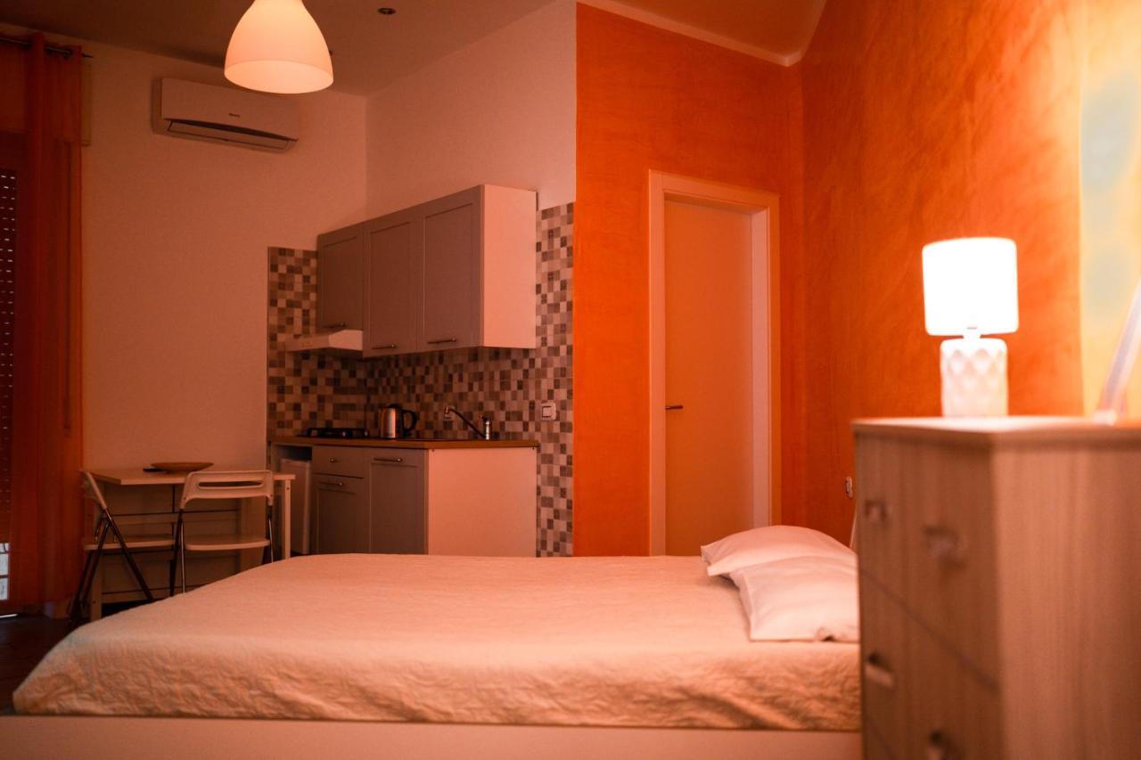 O Vic' Stritt' Hotel Napoli Ngoại thất bức ảnh