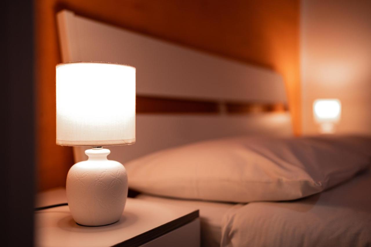 O Vic' Stritt' Hotel Napoli Ngoại thất bức ảnh