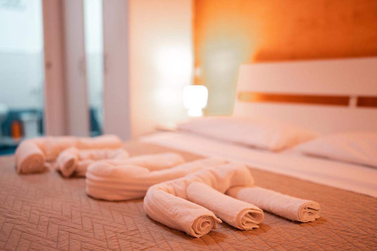 O Vic' Stritt' Hotel Napoli Ngoại thất bức ảnh
