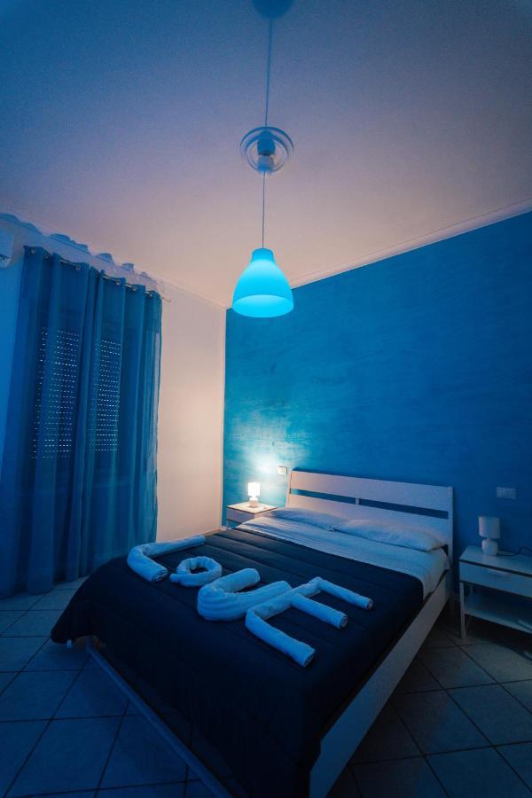 O Vic' Stritt' Hotel Napoli Ngoại thất bức ảnh