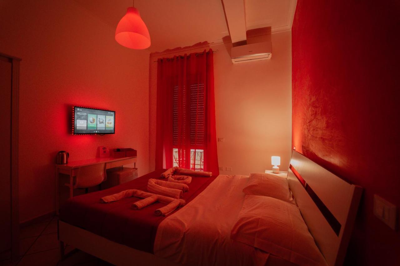 O Vic' Stritt' Hotel Napoli Ngoại thất bức ảnh