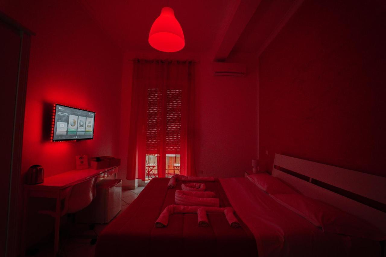O Vic' Stritt' Hotel Napoli Ngoại thất bức ảnh
