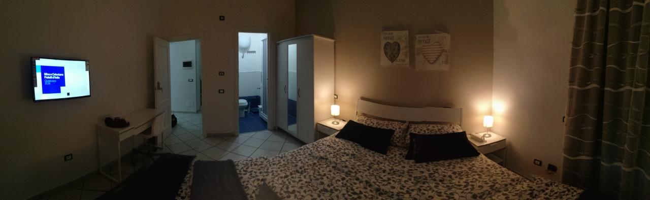 O Vic' Stritt' Hotel Napoli Ngoại thất bức ảnh